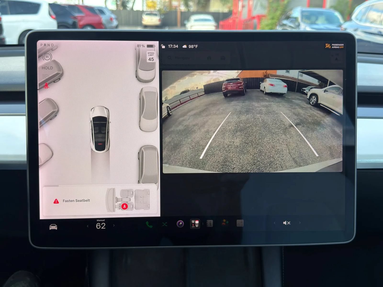 Used 2022 Tesla Model Y Long Range AWD/4WD image 29