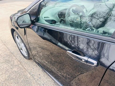 Used 2017 Chevrolet Volt LT w/ Comfort Package image 12