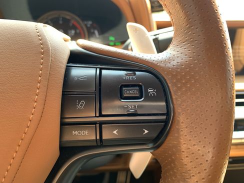 Used 2018 Lexus LC 500 Coupe w/ Sport Package RWD image 20