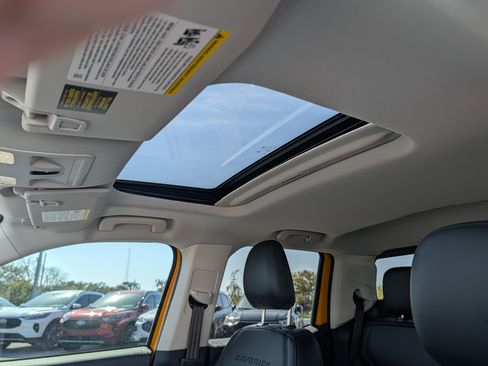 New 2026 Ford Maverick Lariat w/ Black Appearance Package image 26