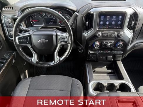 Used 2022 Chevrolet Silverado 1500 LT Trail Boss w/ Convenience Package II AWD/4WD image 3