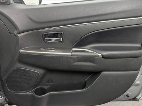 Used 2025 Mitsubishi Outlander Sport SE AWD/4WD image 22