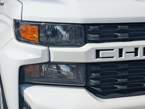Used 2020 Chevrolet Silverado 1500 Custom w/ Custom Max Trailering Package AWD/4WD image 10