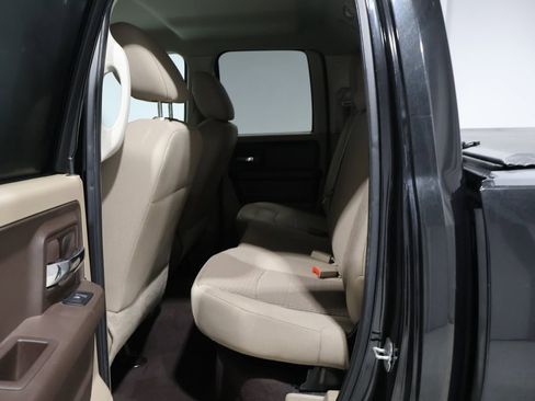 Used 2011 RAM 1500 Classic SLT image 17