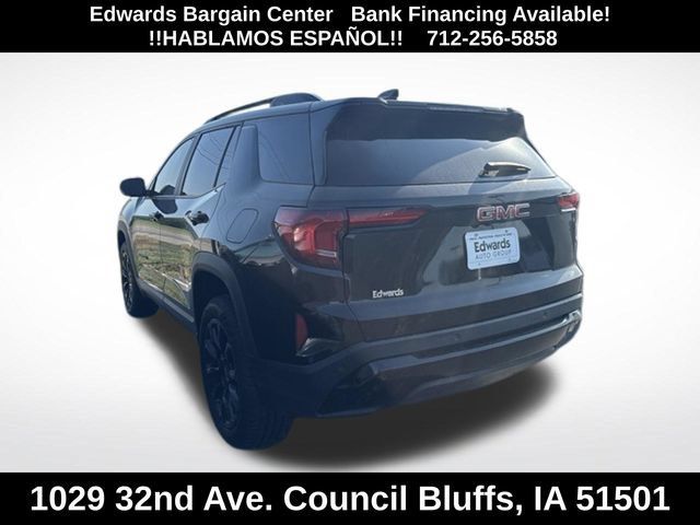 Used 2026 GMC Terrain Elevation w/ Elevation Premium Package FWD image 4