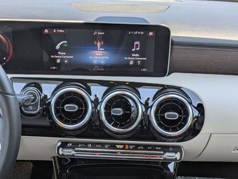 Used 2020 Mercedes-Benz A 220 4MATIC image 18