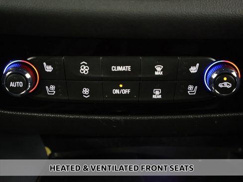 Used 2024 Buick Enclave Premium image 8