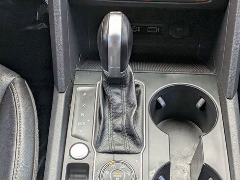 Used 2018 Volkswagen Atlas SE AWD/4WD image 28