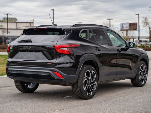 Used 2024 Chevrolet Trax RS w/ Driver Confidence Package image 7