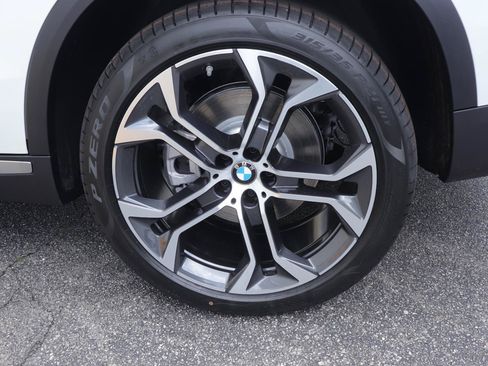 New 2026 BMW X5 sDrive40i w/ Climate Comfort Package RWD image 43