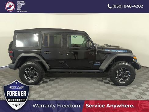 Used 2023 Jeep Wrangler Unlimited Rubicon 4xe AWD/4WD image 7