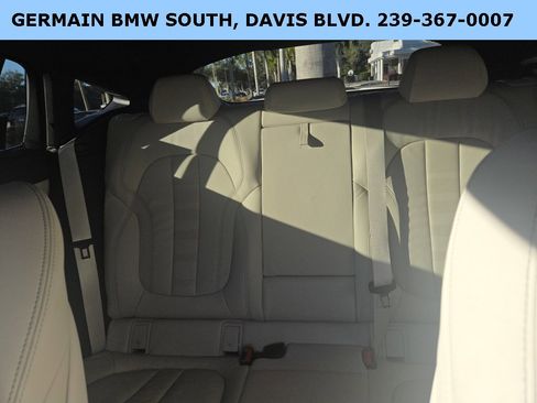 Used 2021 BMW X6 xDrive40i w/ M Sport Package image 31