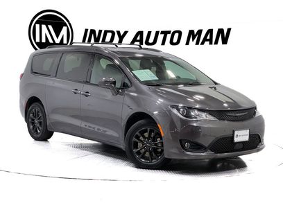 Used 2020 Chrysler Pacifica Touring-L w/ Advanced Safetytec Group
