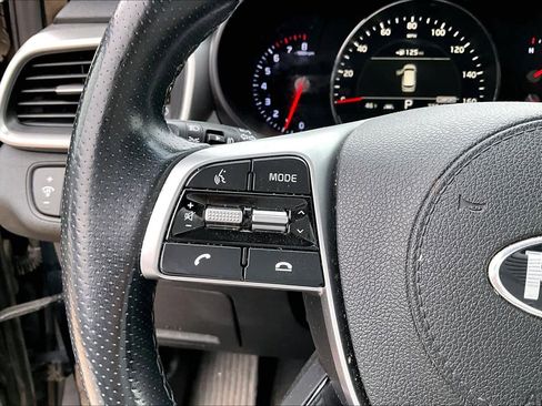 Used 2020 Kia Sorento SX image 24