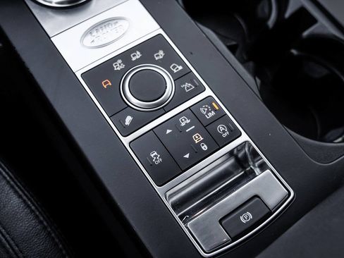Used 2018 Land Rover Discovery SE AWD/4WD image 33