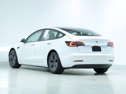 Used 2022 Tesla Model 3 Long Range AWD/4WD image 6