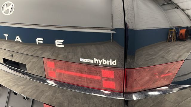 Used 2025 Hyundai Santa Fe Limited AWD/4WD image 41
