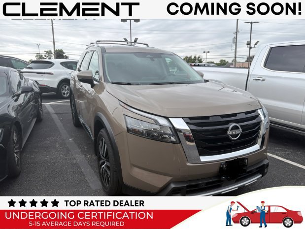 Used 2025 Nissan Pathfinder Platinum AWD/4WD image 1