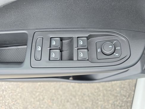 Used 2022 Volkswagen Taos SE AWD/4WD image 25