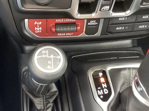 New 2026 Jeep Gladiator Sport AWD/4WD image 19