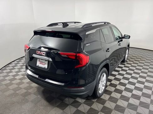 Used 2021 GMC Terrain SLE w/ Driver Convenience Package image 7