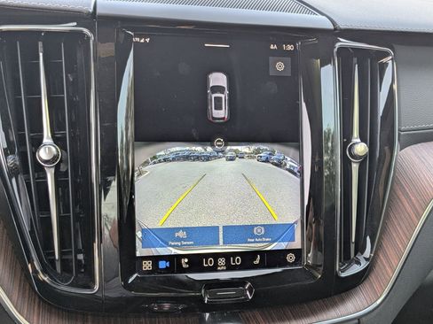 Used 2023 Volvo XC60 B5 Ultimate w/ Climate Package image 16