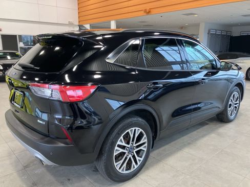 Used 2020 Ford Escape SEL image 5