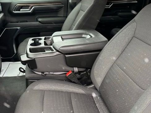 Used 2024 Chevrolet Silverado 1500 LT image 36