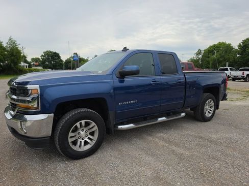 Certified 2017 Chevrolet Silverado 1500 LT w/ All Star Edition AWD/4WD image 3