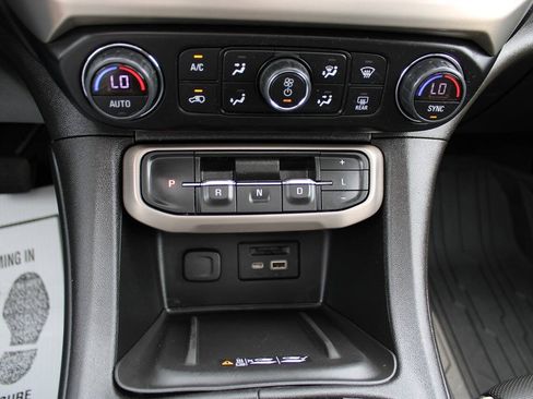 Used 2023 GMC Acadia Denali w/ Denali Ultimate Package AWD/4WD image 24