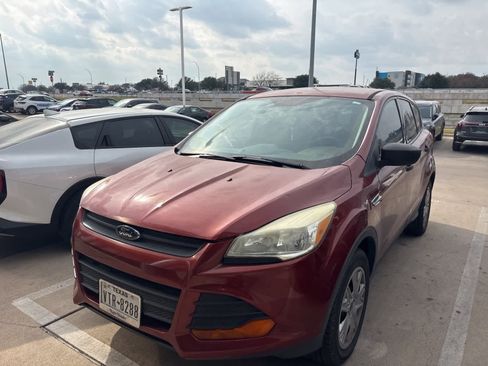 Used 2016 Ford Escape S image 1