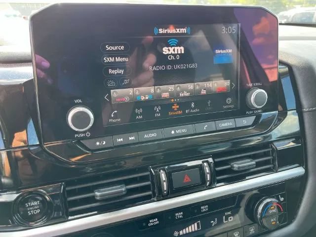 Certified 2025 Nissan Pathfinder SV AWD/4WD image 37