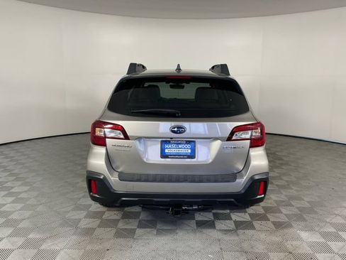 Used 2018 Subaru Outback 2.5i Limited AWD/4WD image 14