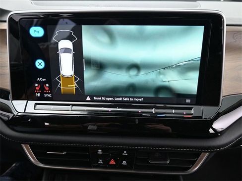 Used 2024 Volkswagen Atlas SE image 20