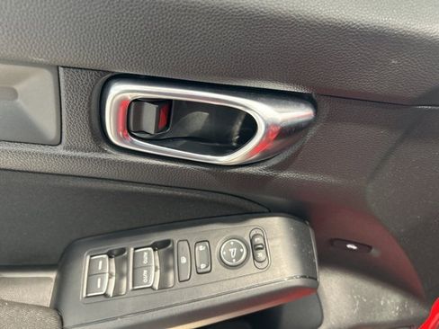 Used 2025 Honda Civic Sport image 10