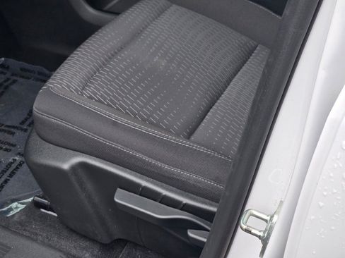 Certified 2025 Chevrolet Equinox LT FWD image 22