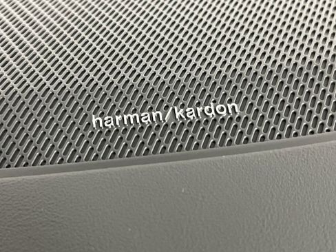 New 2026 Volvo XC90 B6 Plus w/ Protection Package Premier image 11