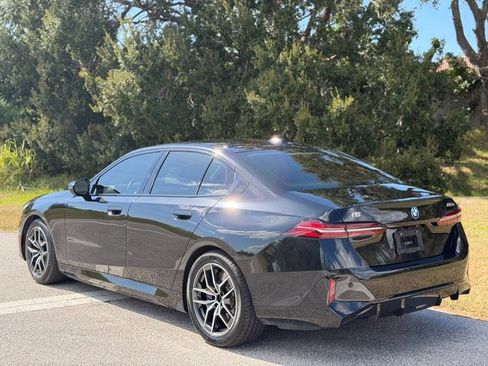 Used 2024 BMW i5 M60 image 3