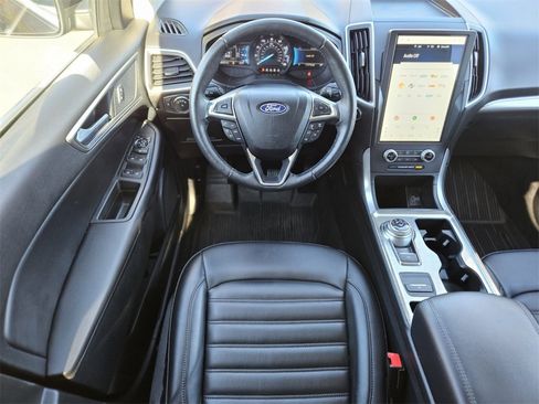 Used 2022 Ford Edge SEL w/ Convenience Package image 13