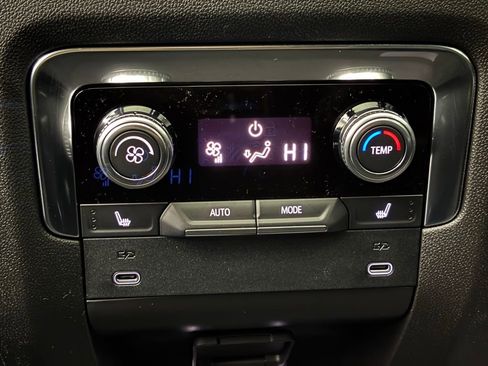 New 2026 GMC Yukon Denali w/ Sun & Power Step Package image 6