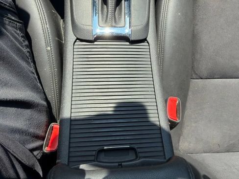 Used 2009 Chevrolet Malibu LT w/ HFV6 Engine Package FWD image 20