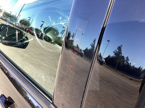 Used 2021 Ford Explorer XLT w/ Equipment Group 202A image 20