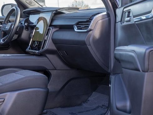 Used 2025 GMC Acadia Elevation image 21