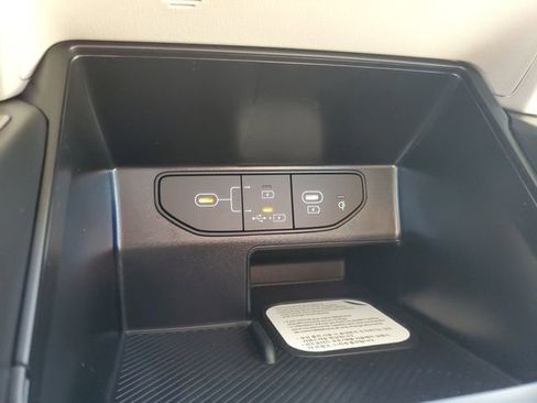 New 2026 Kia Sorento S FWD image 23