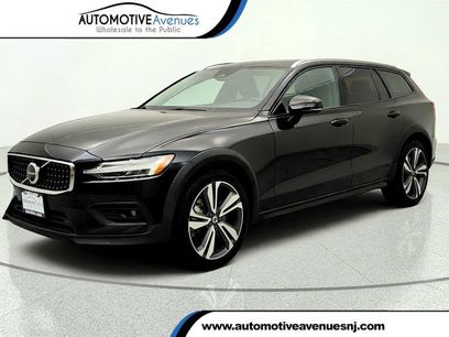 Used 2025 Volvo V60 B5 Cross Country Plus