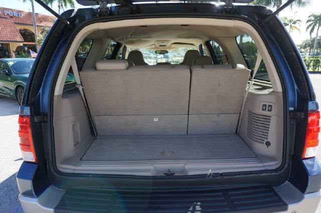 Used 2004 Ford Expedition Eddie Bauer RWD image 12