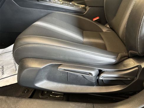 Used 2023 Honda Civic Sport image 14