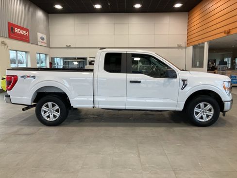 Used 2022 Ford F150 XLT w/ Trailer Tow Package image 4