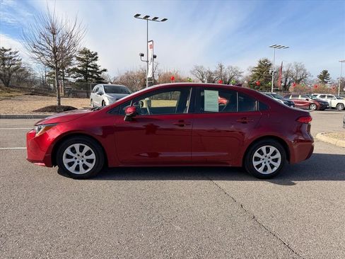 Certified 2022 Toyota Corolla LE image 7