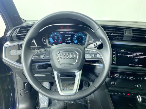 Used 2025 Audi Q3 2.0T Premium w/ Convenience Package image 21